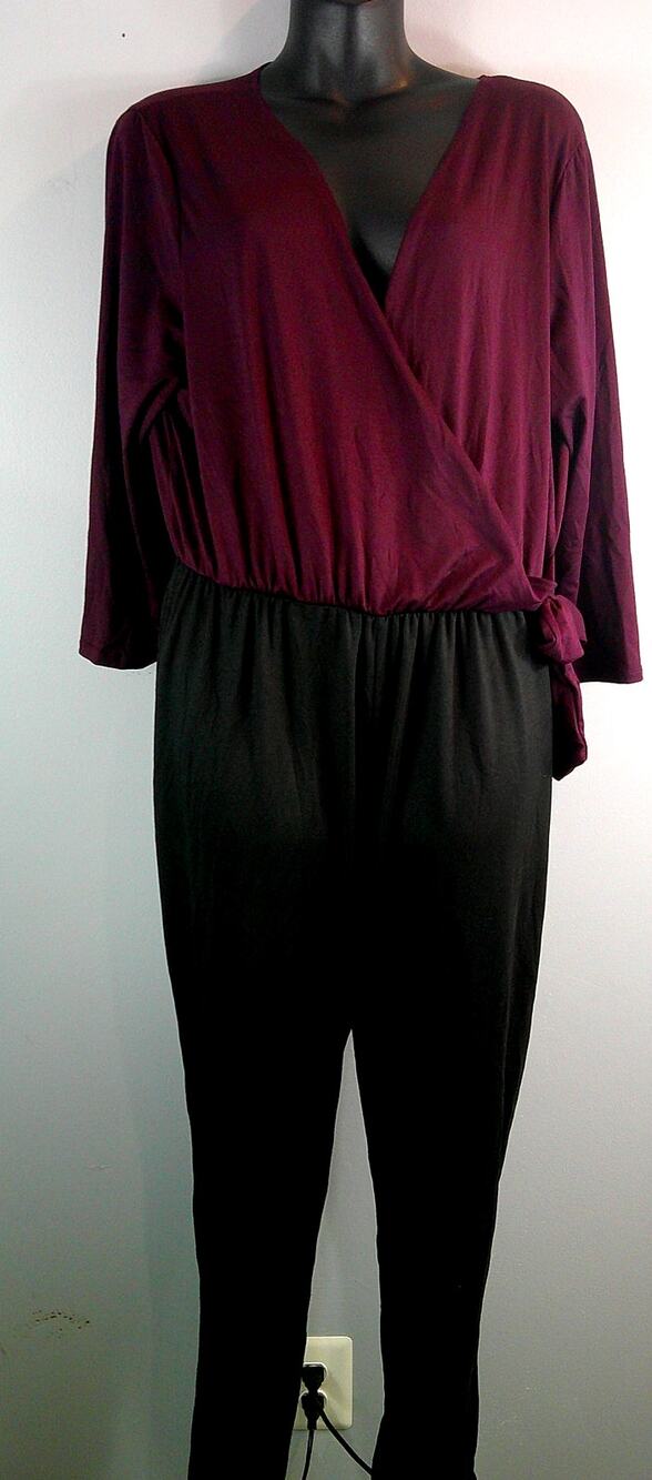 C'est La Vie Jumper Women's XL Burgandy & Black Style # JL9099M